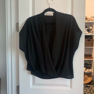 Black flowy crop